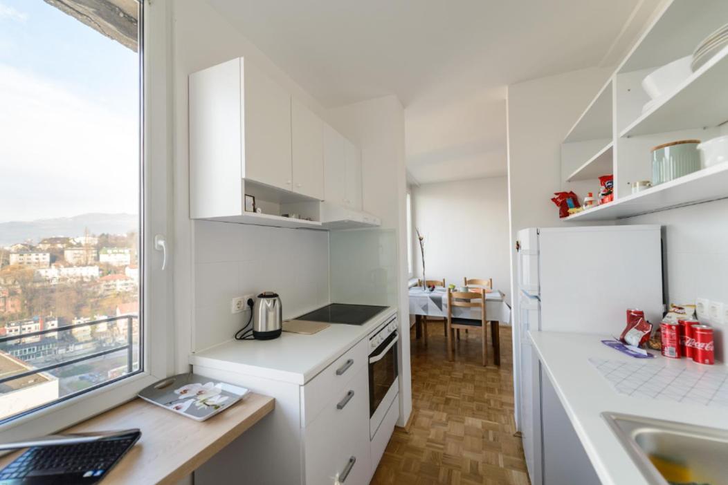 Unit4Six Apartment ซาราเยโว ภายนอก รูปภาพ