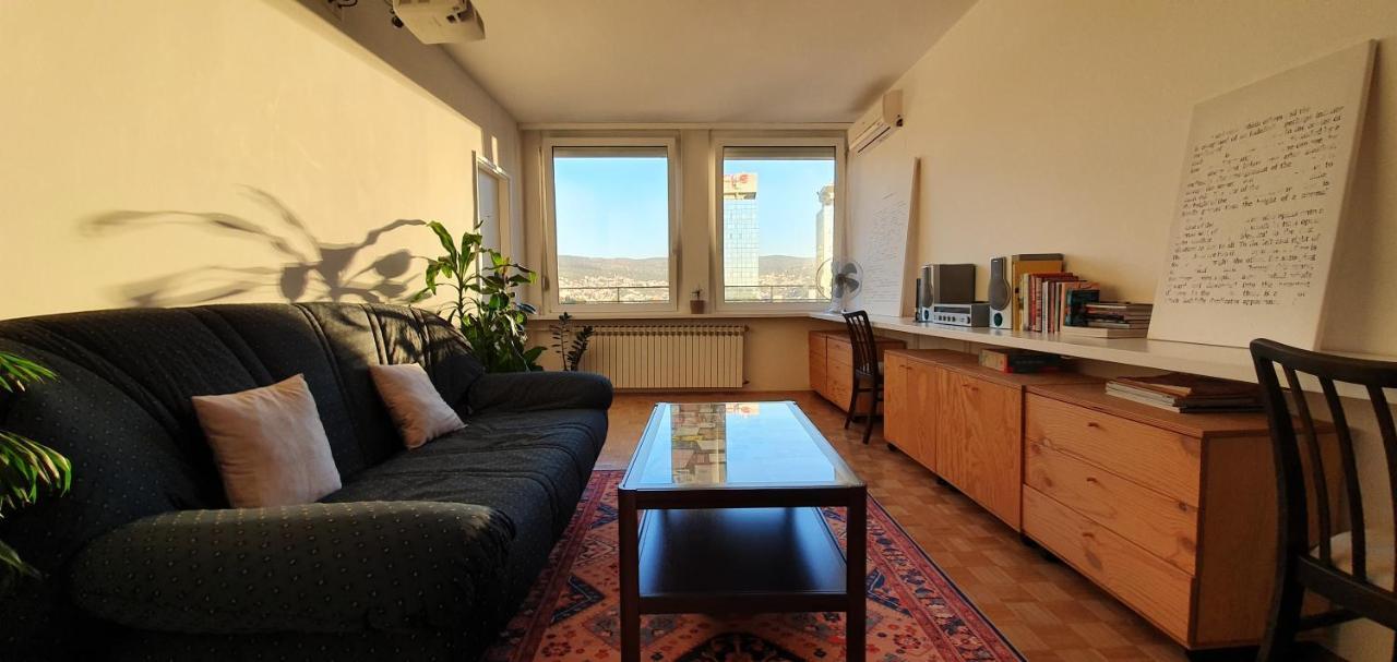 Unit4Six Apartment ซาราเยโว ภายนอก รูปภาพ