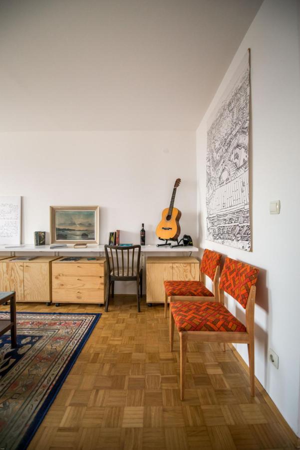 Unit4Six Apartment ซาราเยโว ภายนอก รูปภาพ